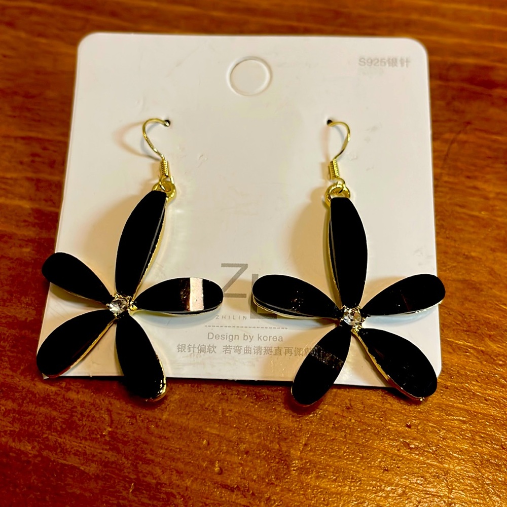 Black, Cream, and Gold Flower Shaped Earrings